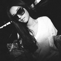 沧桑伤感意境头像图片我在你的心里是否依然重要