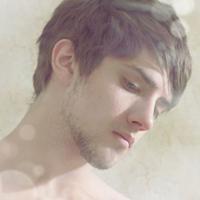 时光夺走了我们青春的容颜成熟稳重的小胡子男生头像