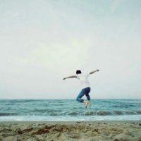 孤单背影的男生意境带字微信头像2013把你化作思念微信男生头像超拽