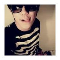 带墨镜男生头像带墨镜霸气男生头像带圆墨镜男生头像