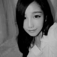 黑白性感的2012微信伤感女生头像