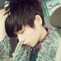 日渐成熟的帅哥头像一个人相信了另一个人的谎言