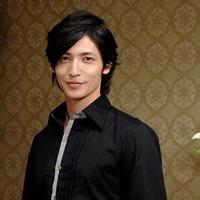 真人与卡通可爱系列微信情侣混合头像他说要放烟花给我看,可是我不