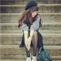 犹抱琵琶半遮面长发侧面气质美女头像