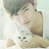 为单调的生活增添一些乐趣爱好宠物的男生头像