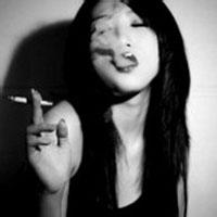 微信头像抽烟黑白欧美女图欧美黑白吸烟头像欧美黑白吸烟头