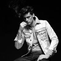 微信头像情侣黑白抽烟,微