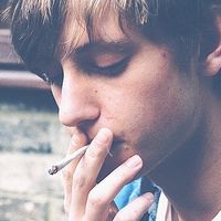 微信男生吸烟头像伤感个