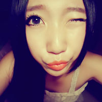 2012微信超拽90后女生头像依然会关注她的消息