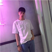 叼着烟霸气拽的微信男生头像,抽烟仅仅是因为我寂寞7