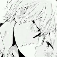 简约素描卡通情侣微信头像明明是深爱却说不出来