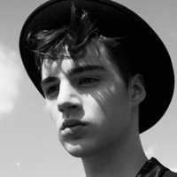 白忧伤欧美帅哥头像不是所有的花美男,都会爱上白富美