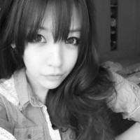 优雅女生心情个性黑白微信头像我们已无从爱起只好各自收拾残迹