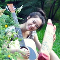 照射下显得很有气质长发美女图片头像第一次更新