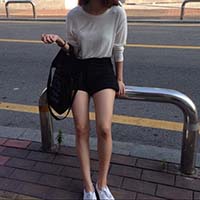 非主流情侣头像深情从来被辜负薄情容易被记住