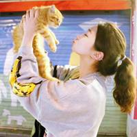 非主流女生微信只要有想念就会有痛苦