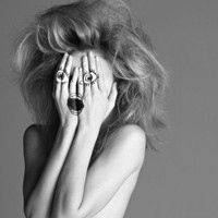 非主流_我害怕靠你太紧最后沉迷舍不得离开