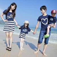 初中生情侣恶搞微信头像只要我们的心永远紧挨一