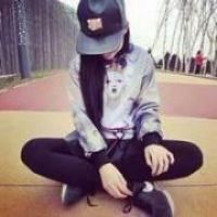 情侣非主流头像拥抱你在心里最深的地方