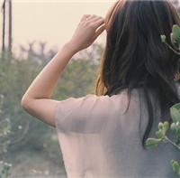 非主流伤感空间微信说忘记从来都是自欺欺人的刻意