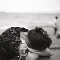 周末推荐甜美意境幸福女生头像驱之不散的是情感而已