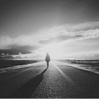 骆盏生落寞意境微信头像图片男生女生情侣