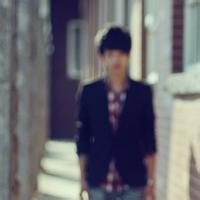 在水里意境男生头像