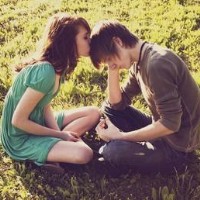 情爱满满的非主流情侣头像暮然回首突然发现我们又回到了原点