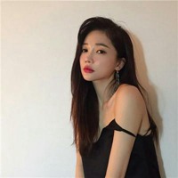 好看的女生黑白非主流