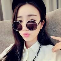 戴墨镜个性头像帅气范十足的女生