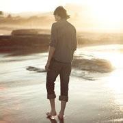 孤寂冷酷非主流伤感男生头像,就算不能牵着你的手