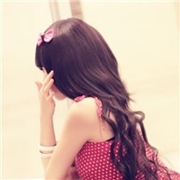 绝美大爱的红色裙子女生头像那种美愿能驻留于此