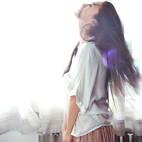 好看的职场女生性感头像修长身材妖艳魅惑眼神的美丽女生