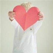 唯美创意的爱心男士微信头像