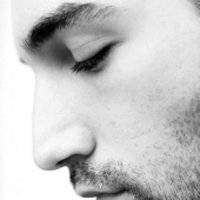 微信最新成熟稳重男人侧脸头像下载