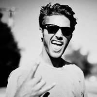 欧美霸气敬礼头像